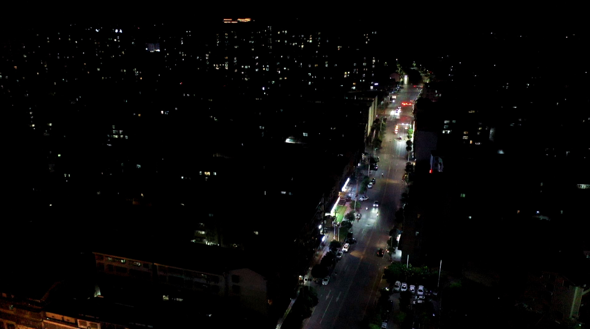0625我市“夜经济”升温 餐饮业更具活力3.jpg