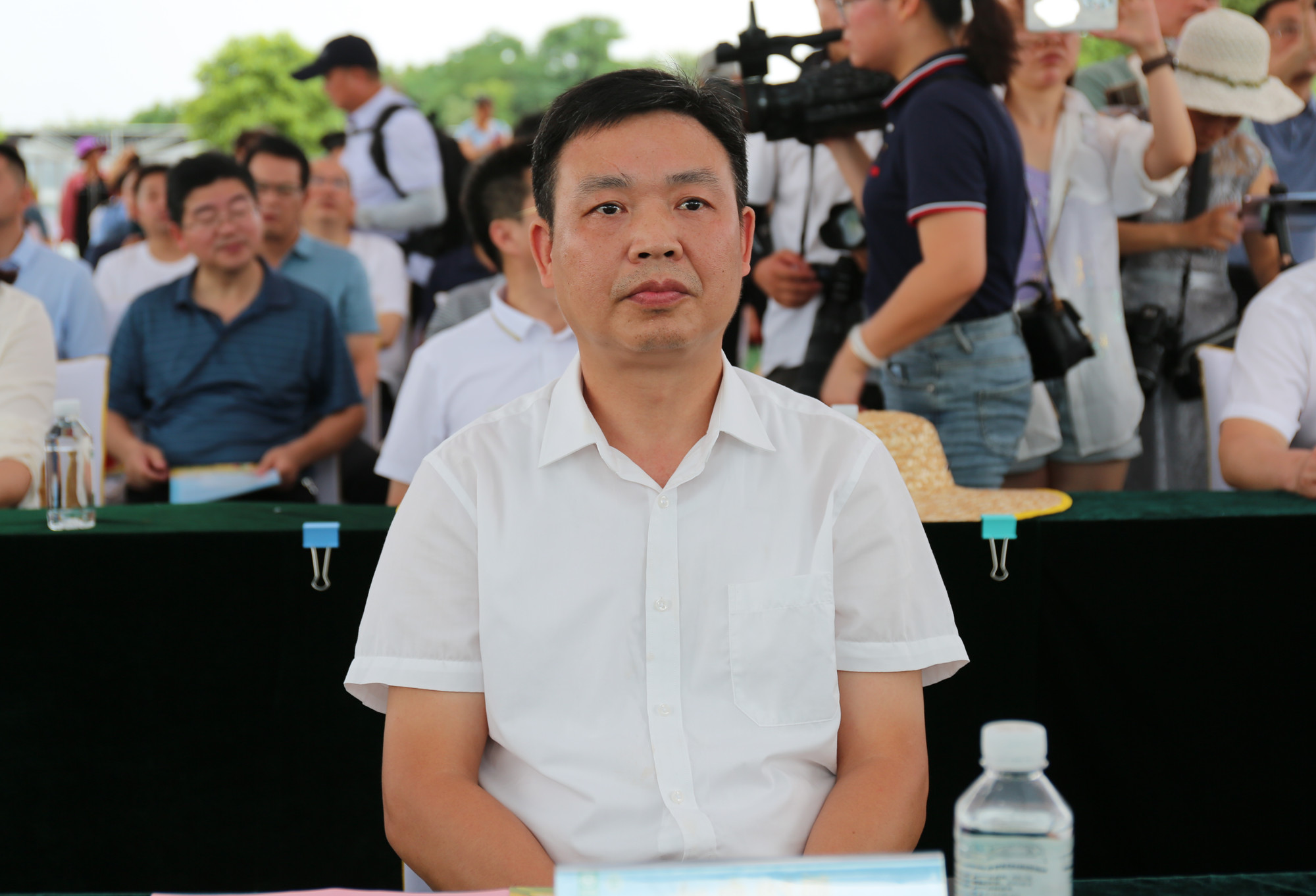 7.8书记市长 绿色食品进万家暨涓湖生态果园采摘启动仪式3_副本.jpg