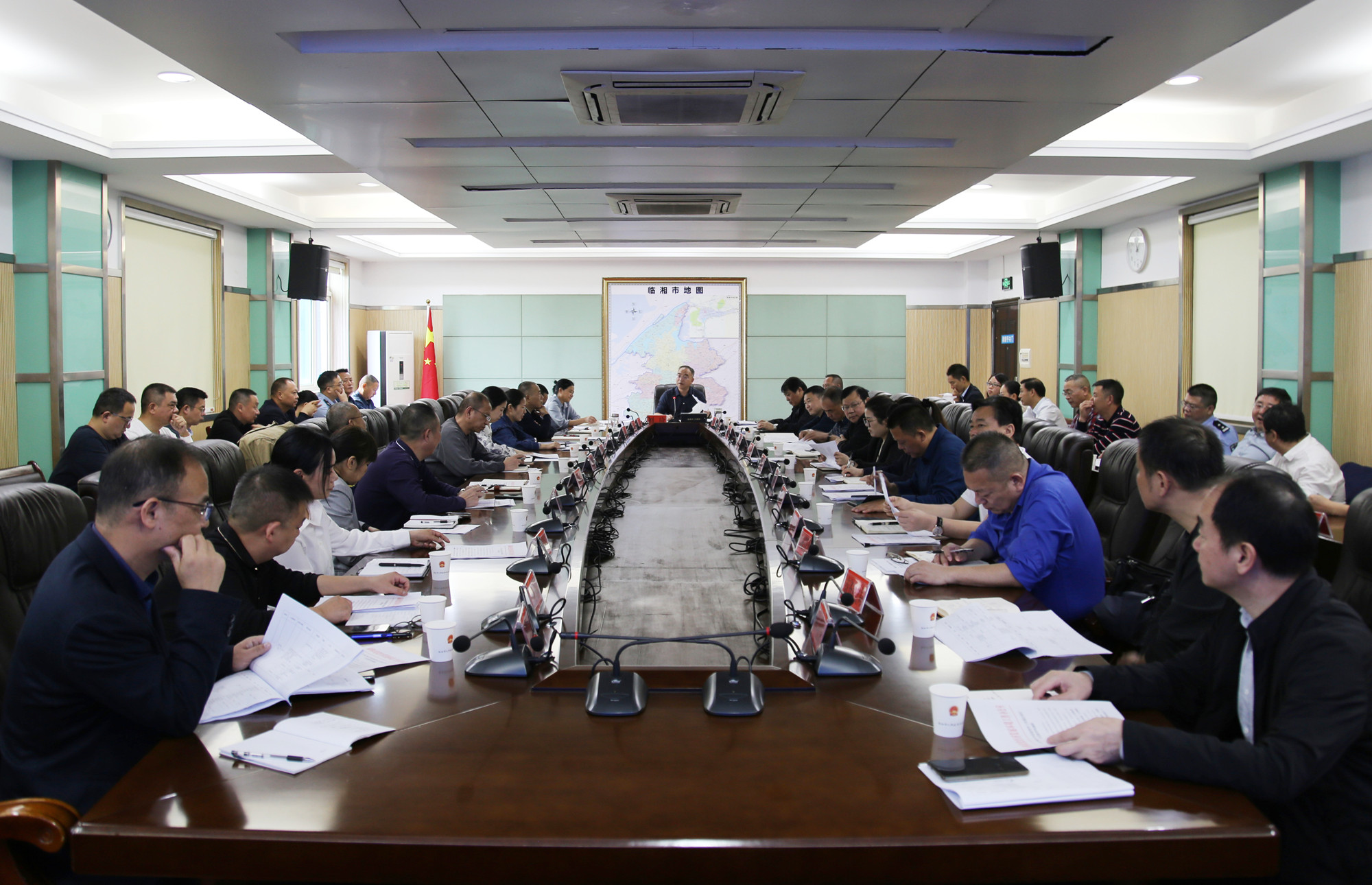 10.27市长，营商环境推进会2_副本.jpg