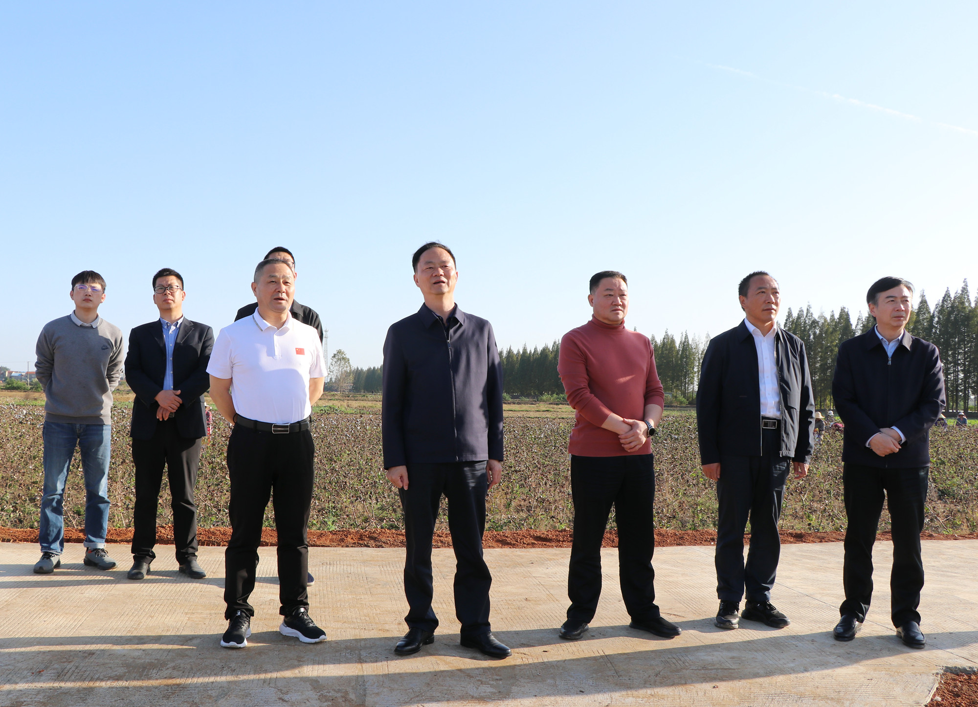11.6书记调研黄盖1_副本.jpg