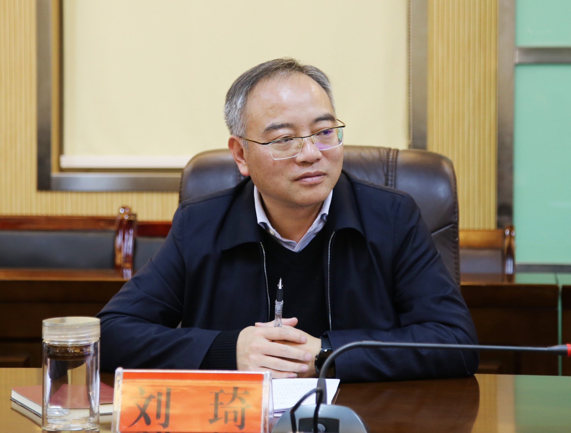 市长老同志.jpg0.jpg