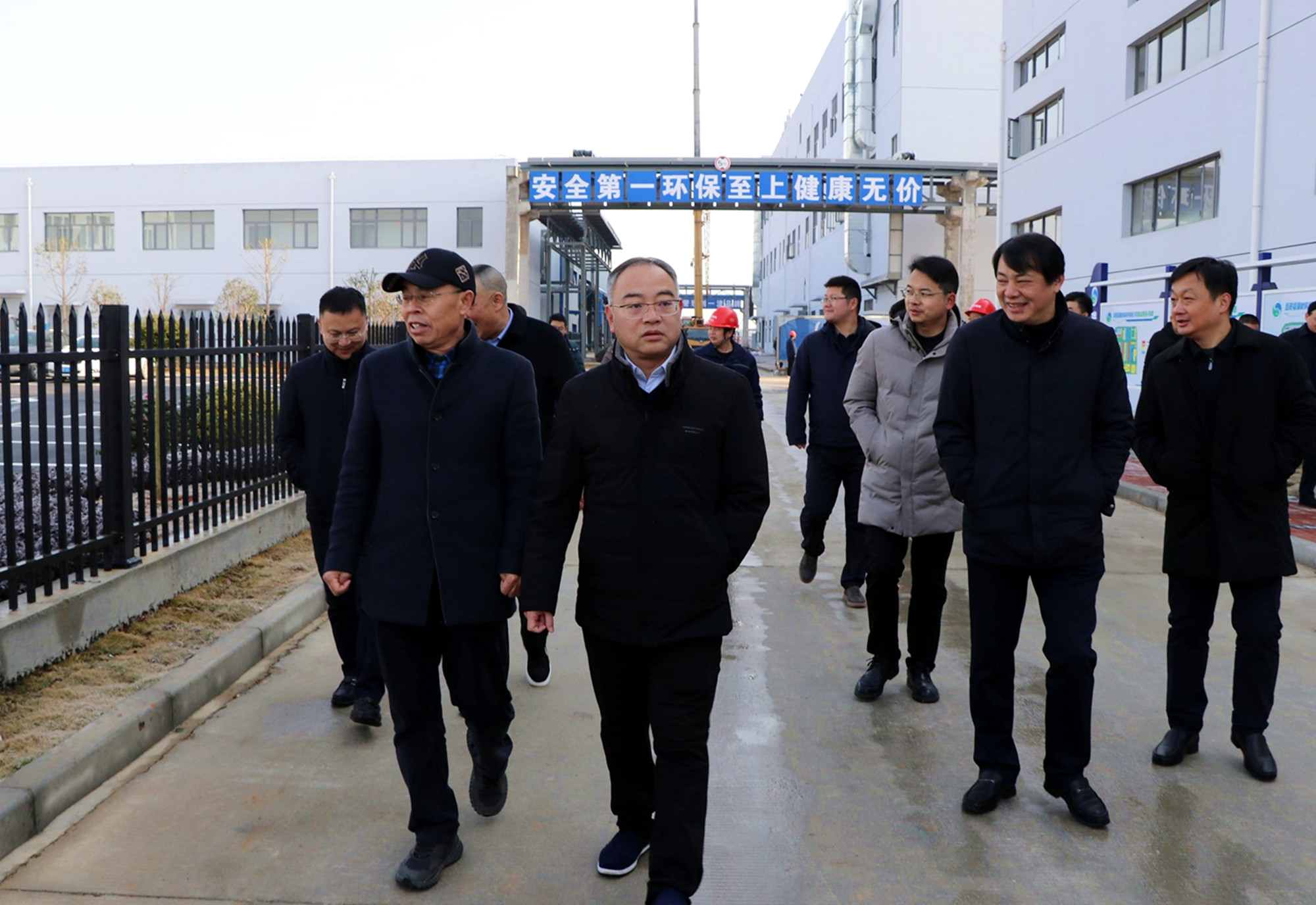 12.19市长调研流动现场会和农田水利灌溉_副本.jpg