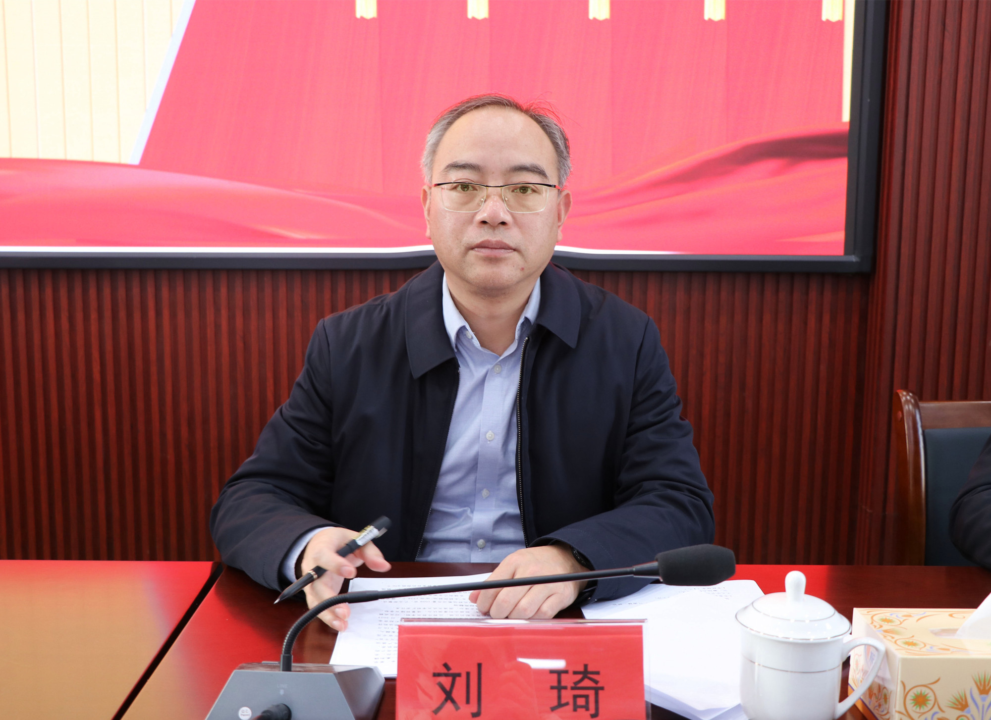 1.9书记市长 临湘市三冬生产流动现场会会议1-1_副本2.jpg